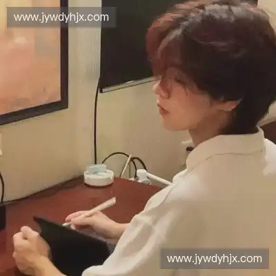 司冕谦